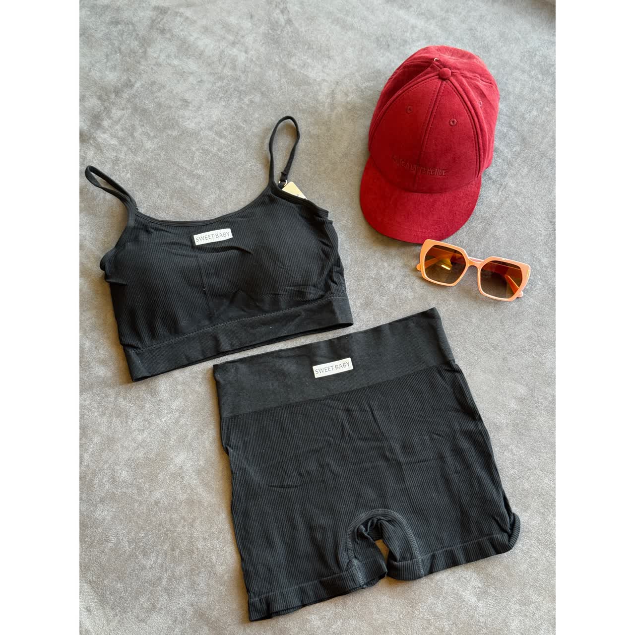 نیمتنه و شورتک ورزشی