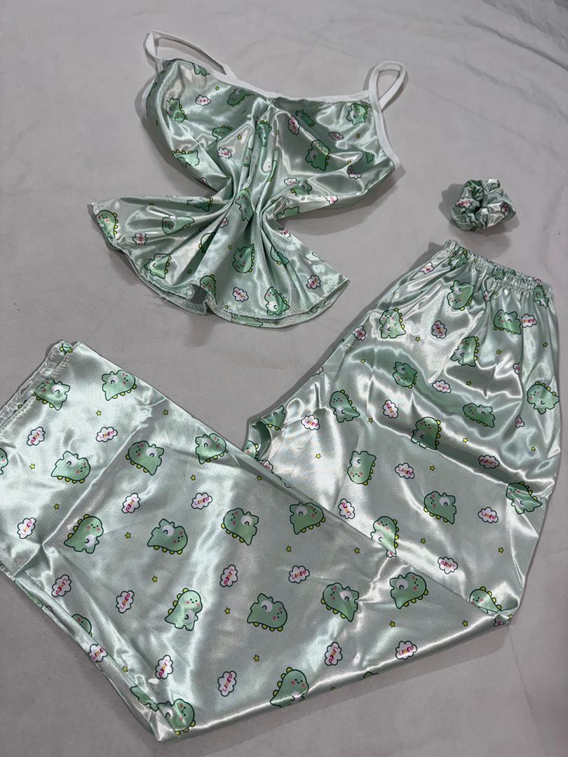 تاپ و شلوار ساتن